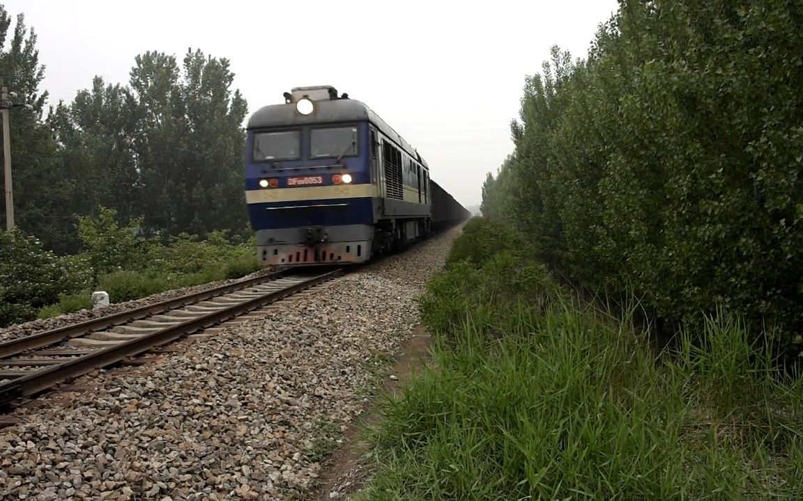 老存货又来了-2013年磁莱线电气化前东风8b小运转