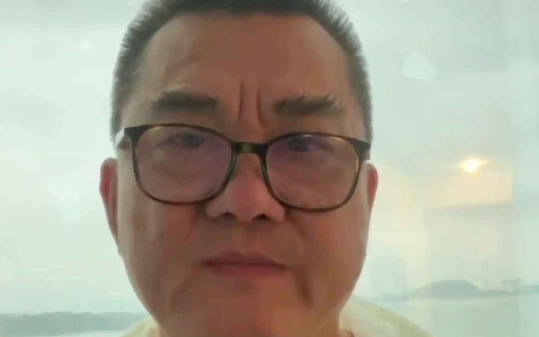 绿网友问打大陆疫苗死人谁负责？台媒体人呛：台湾没疫苗已死上百人，蔡英文要负责