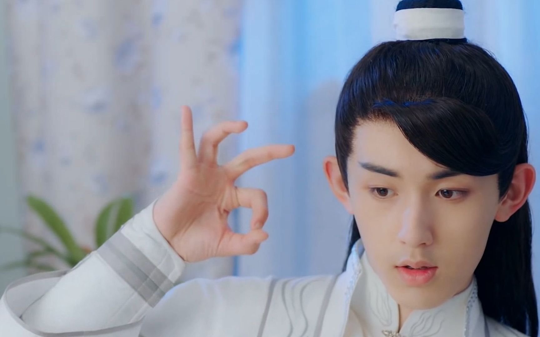 《白狐》郭俊辰化身懵懂小狐妖,十万个为什么太上头!