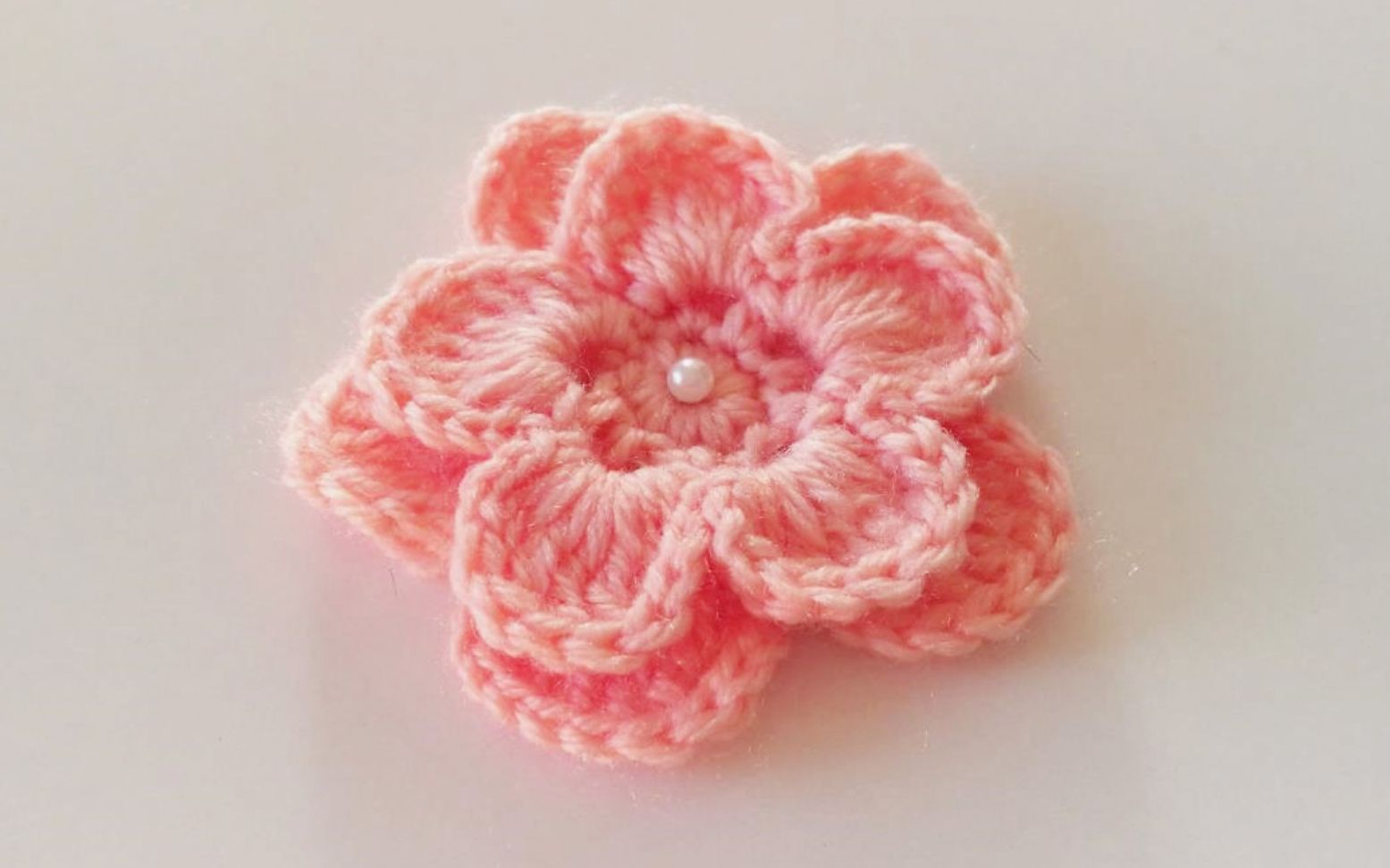 毛线编织教程立体五瓣花的钩织方法