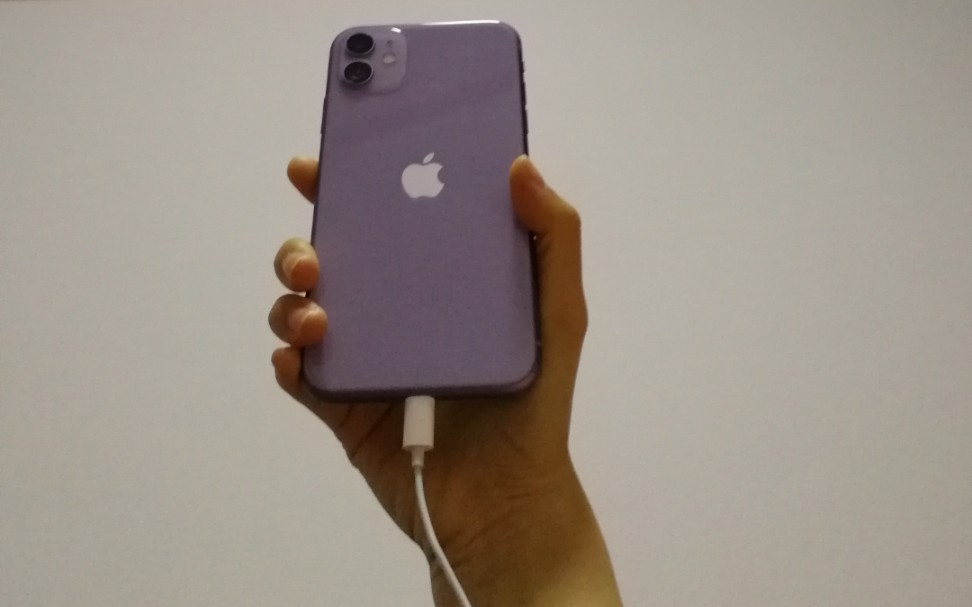 #iPhone 11 淡紫色开机#大学毕业第一份工作的工资买的iPhone 11 ,也是第一次使用iPhone,激活的时候比安卓机慢啊哔哩哔哩bilibili