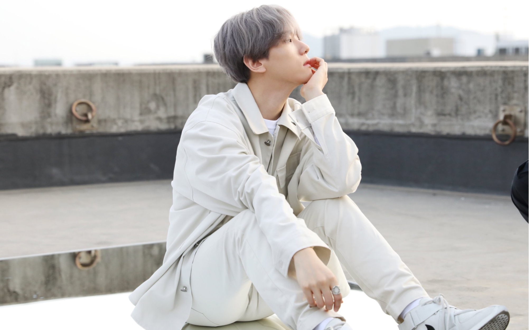 【边伯贤】un village (3d环绕音舞台混剪&3版本mv&3场打歌舞台)_哔哩