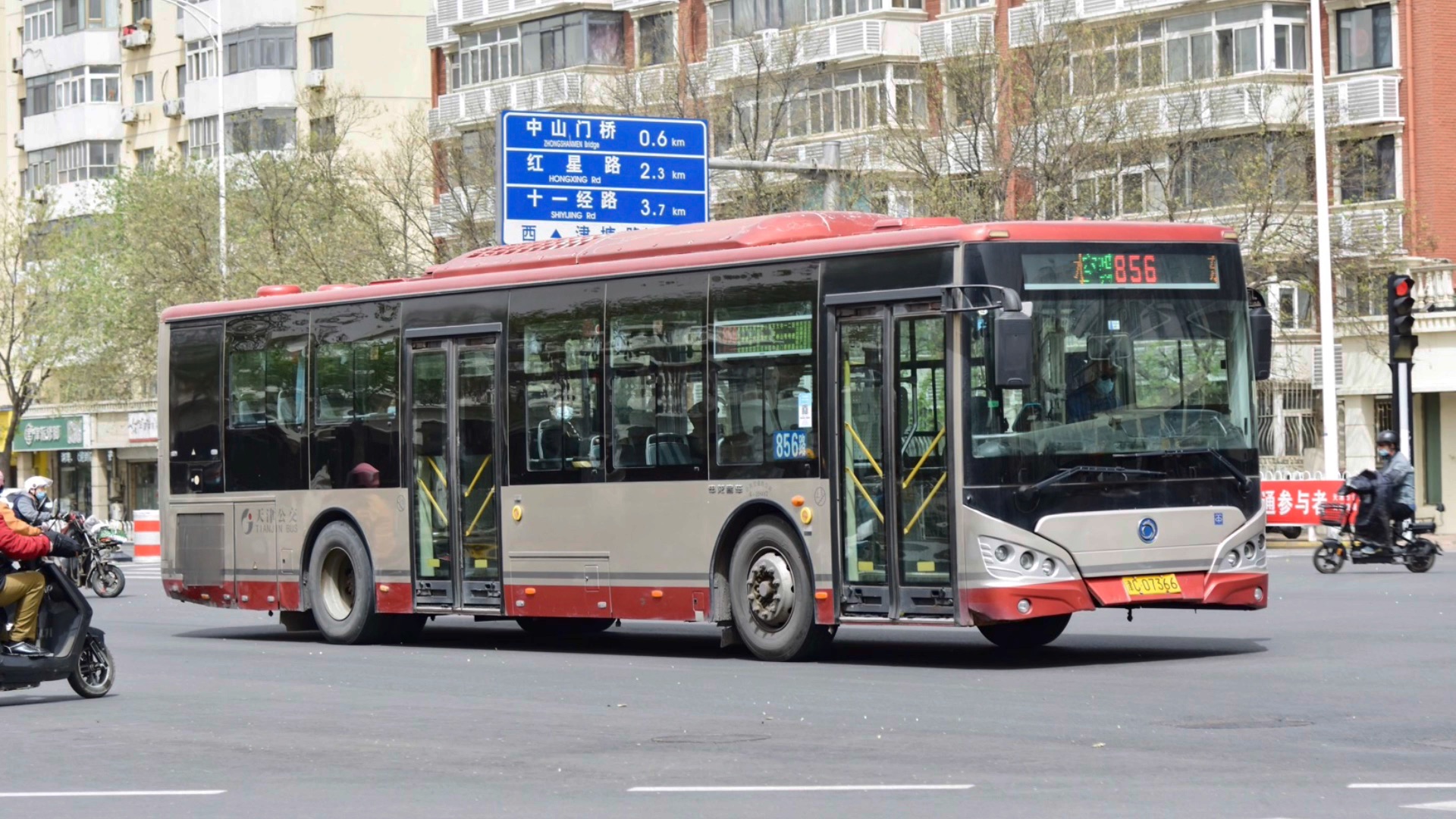 天津公交856路申龙slk6129uld5hevz1运行实录(4-2815)