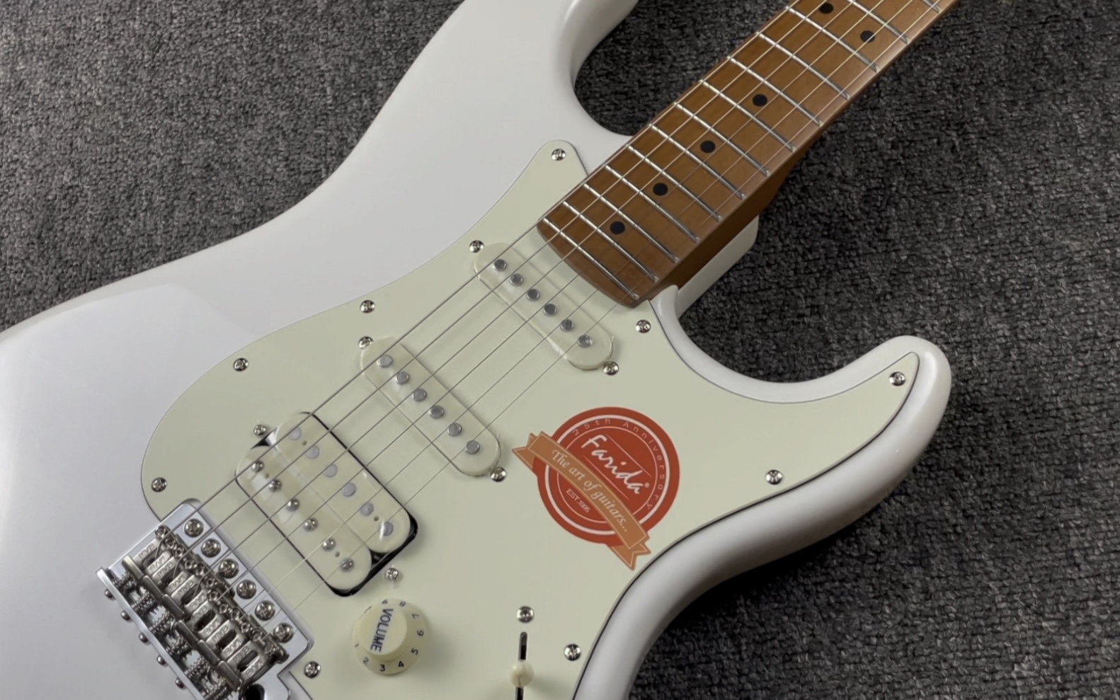 法丽达f5020入门性价比电吉他,最被忽视的电吉他.