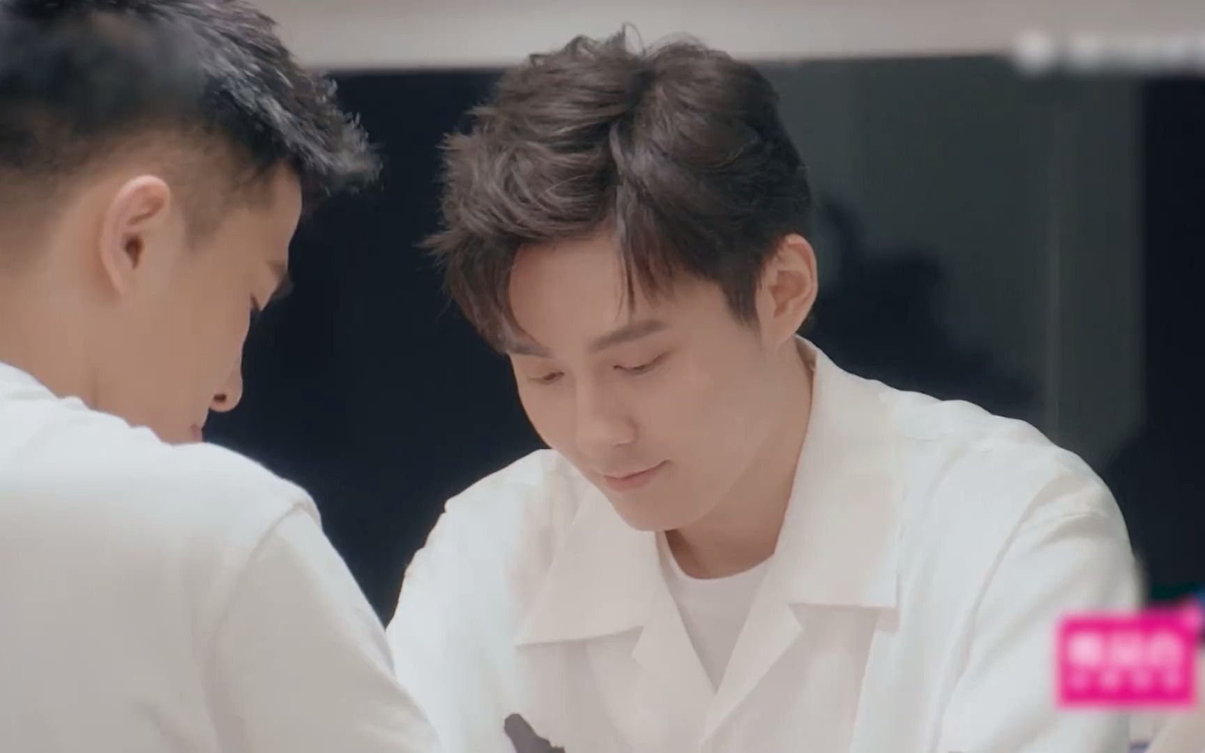 橙子红颜祸水啊!马子佳与邓凯蔚男人之间的战斗,暗涌不断