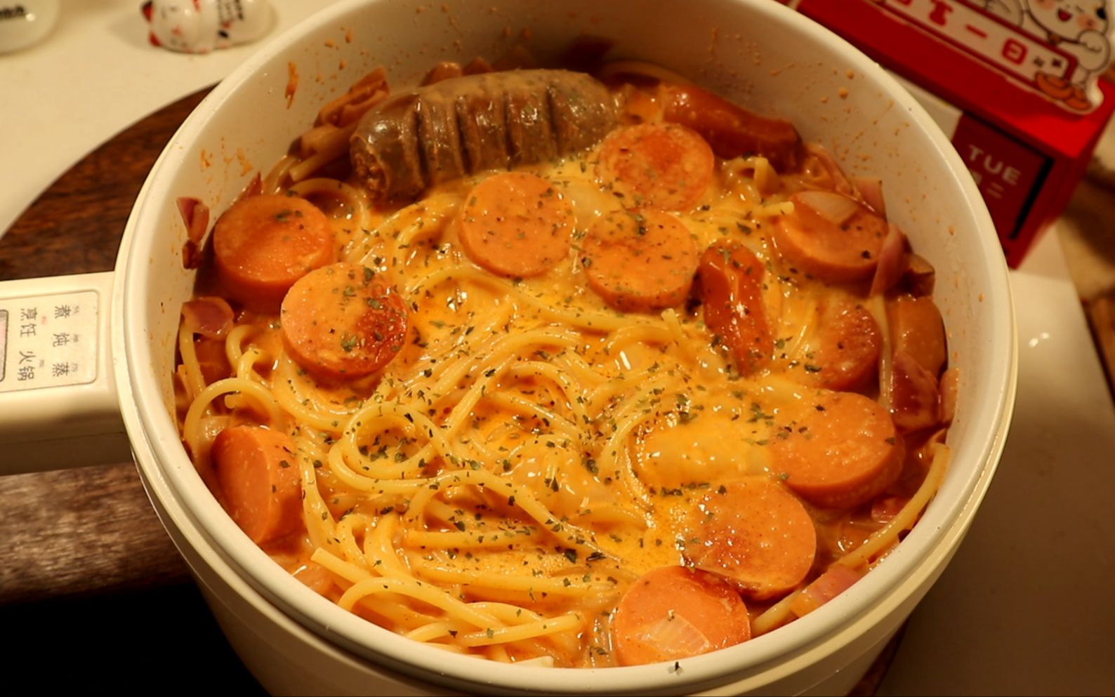 辣奶油烤肠意面,香辣够味,奶香浓郁,超好吃!