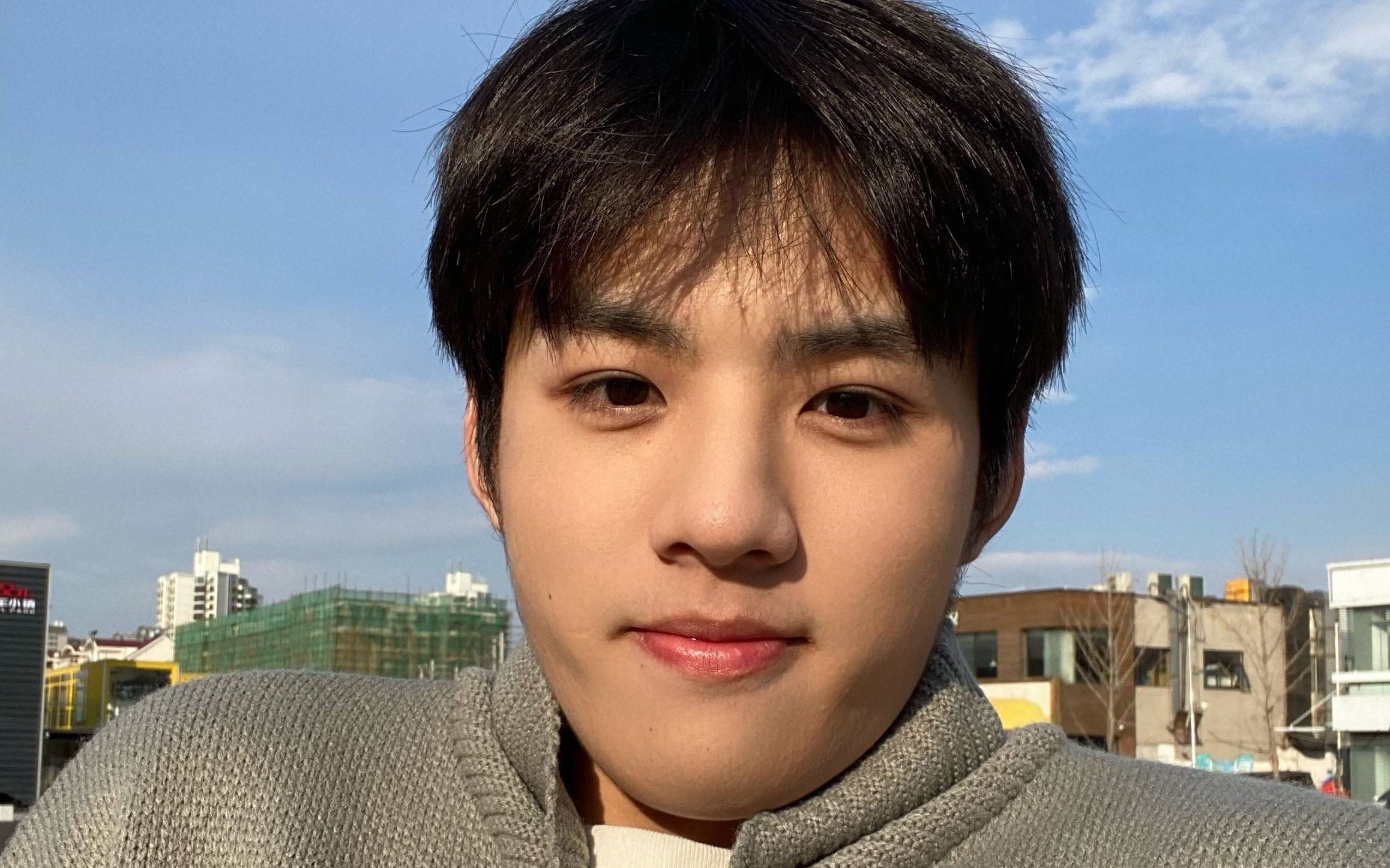 【校园学长】我算发现了 只要不化妆出门准能遇到帅