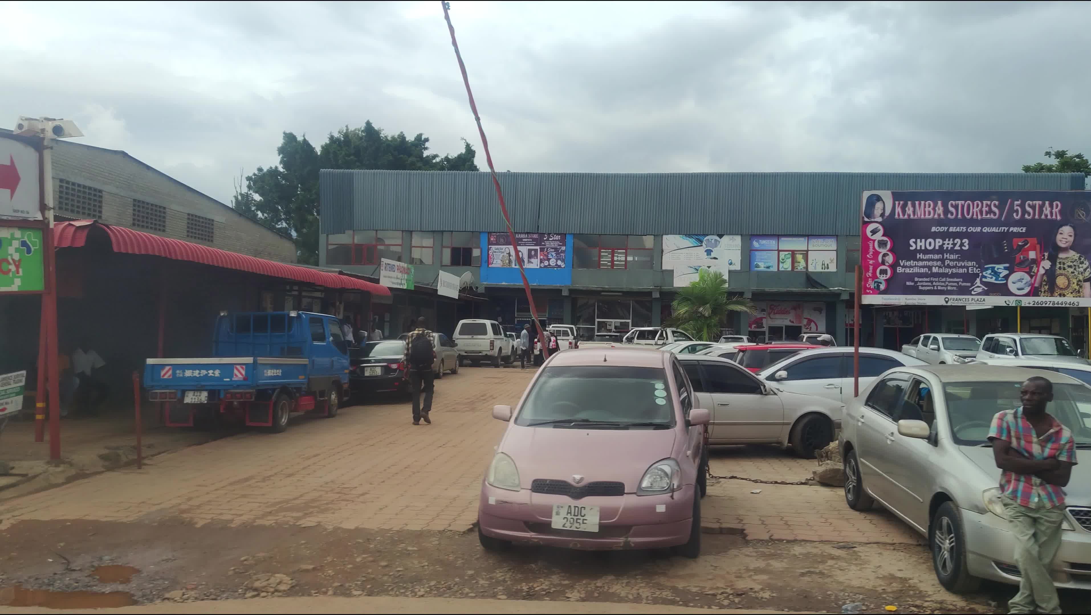 真实的非洲铜都赞比亚铜带省基特韦街景a