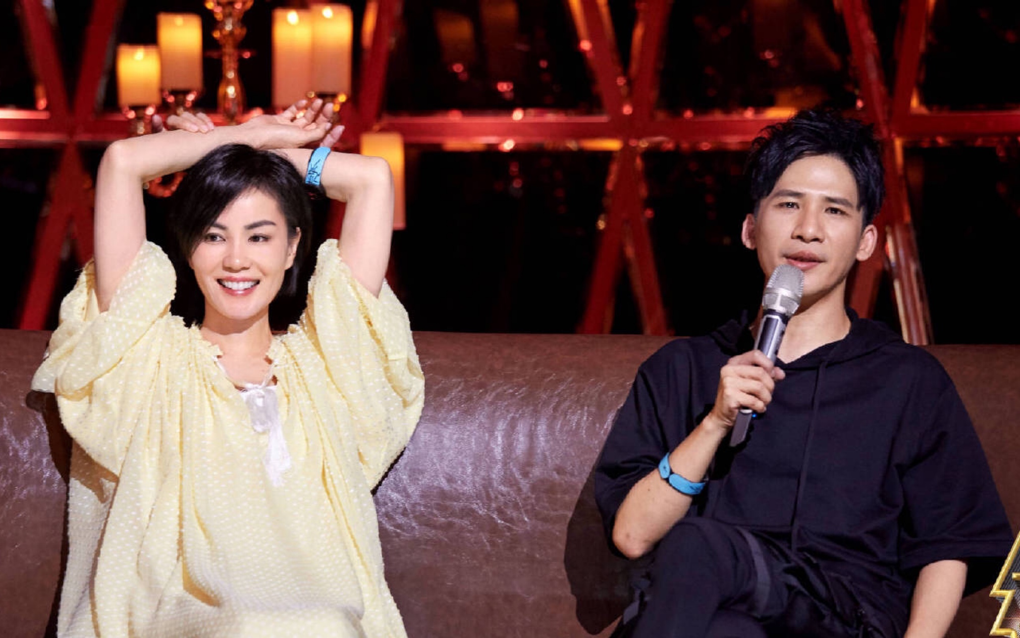 当王菲碰见大张伟,冰山也要变成冰淇淋.