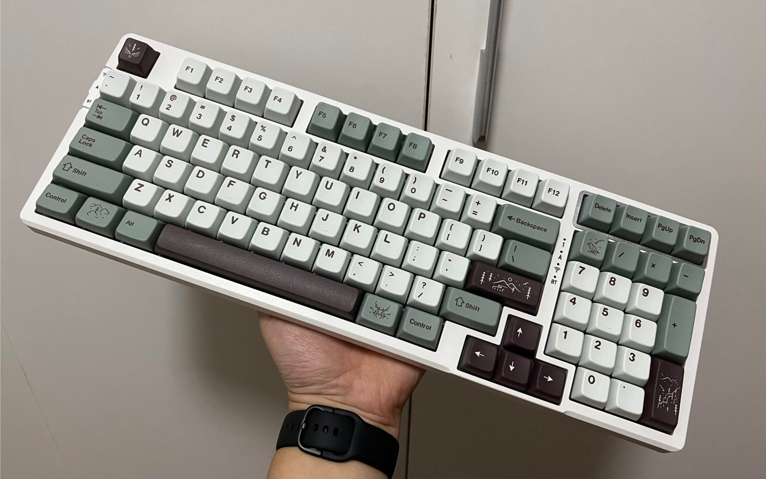 399元游戏动力v98pro三模机械键盘真实开箱体验(凯华box冰淇淋pro轴