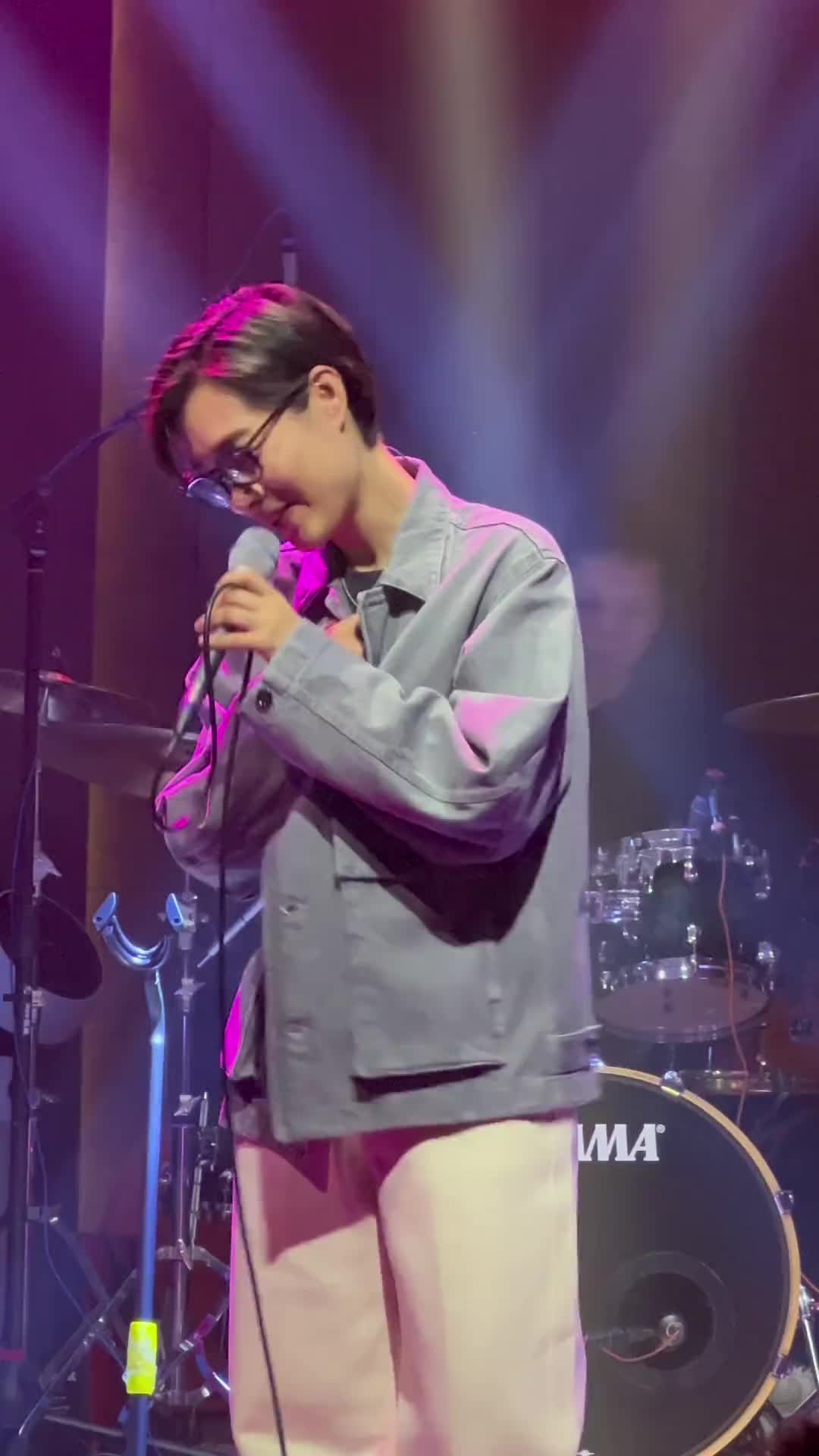 他今年农历三月六号刚满二十二余超颖livehouse翻唱歌曲