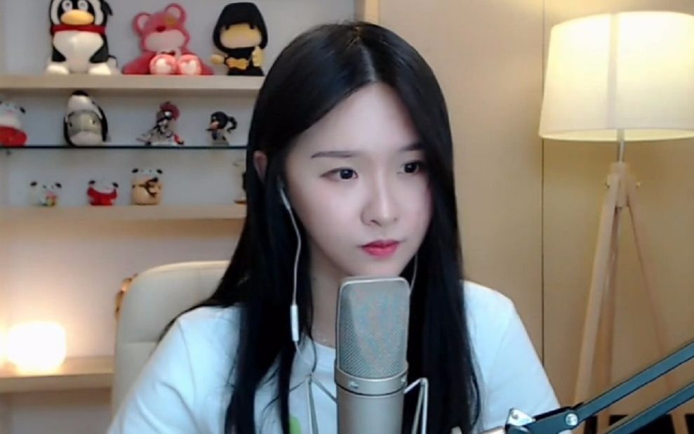 【阿冷】唯美动人,经典老歌《女人花》_哔哩哔哩 (゜-゜)つロ 干杯