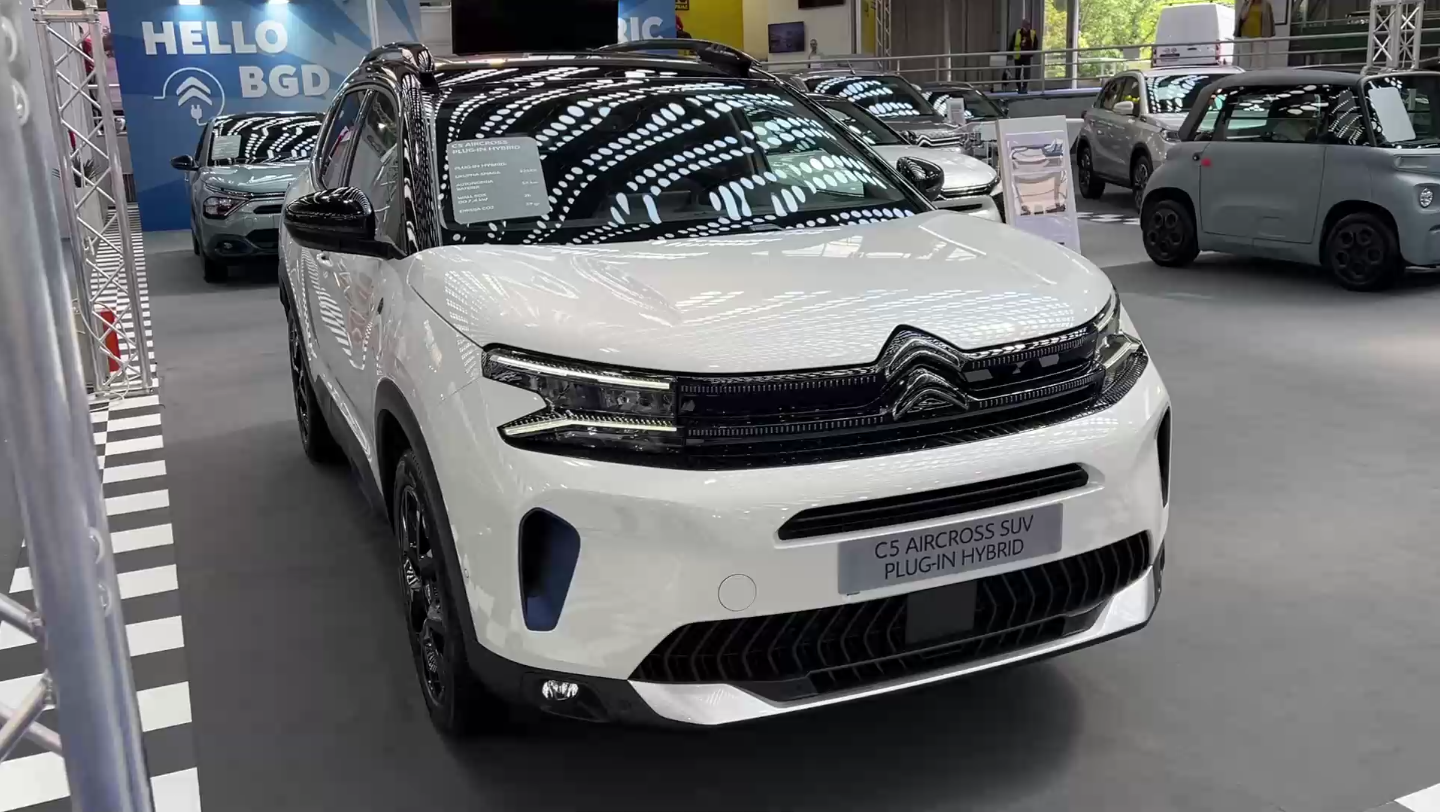 2022雪铁龙天逸c5 混合动力225马力 外观和内饰