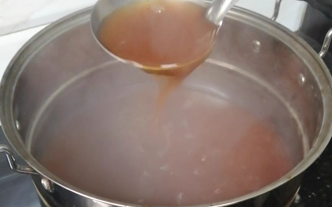 陕西凉皮做法凉皮调料大料水的熬制凉皮好吃必须学会这些方法