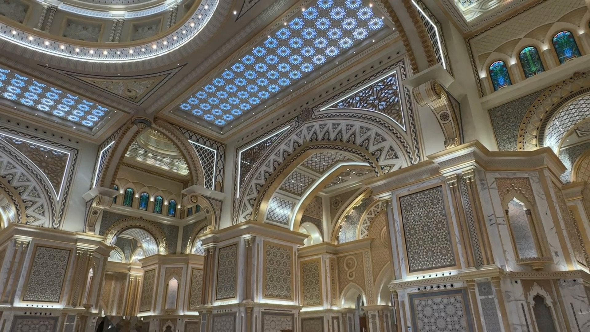 阿布扎比:谢赫扎耶德大清真寺,总统府