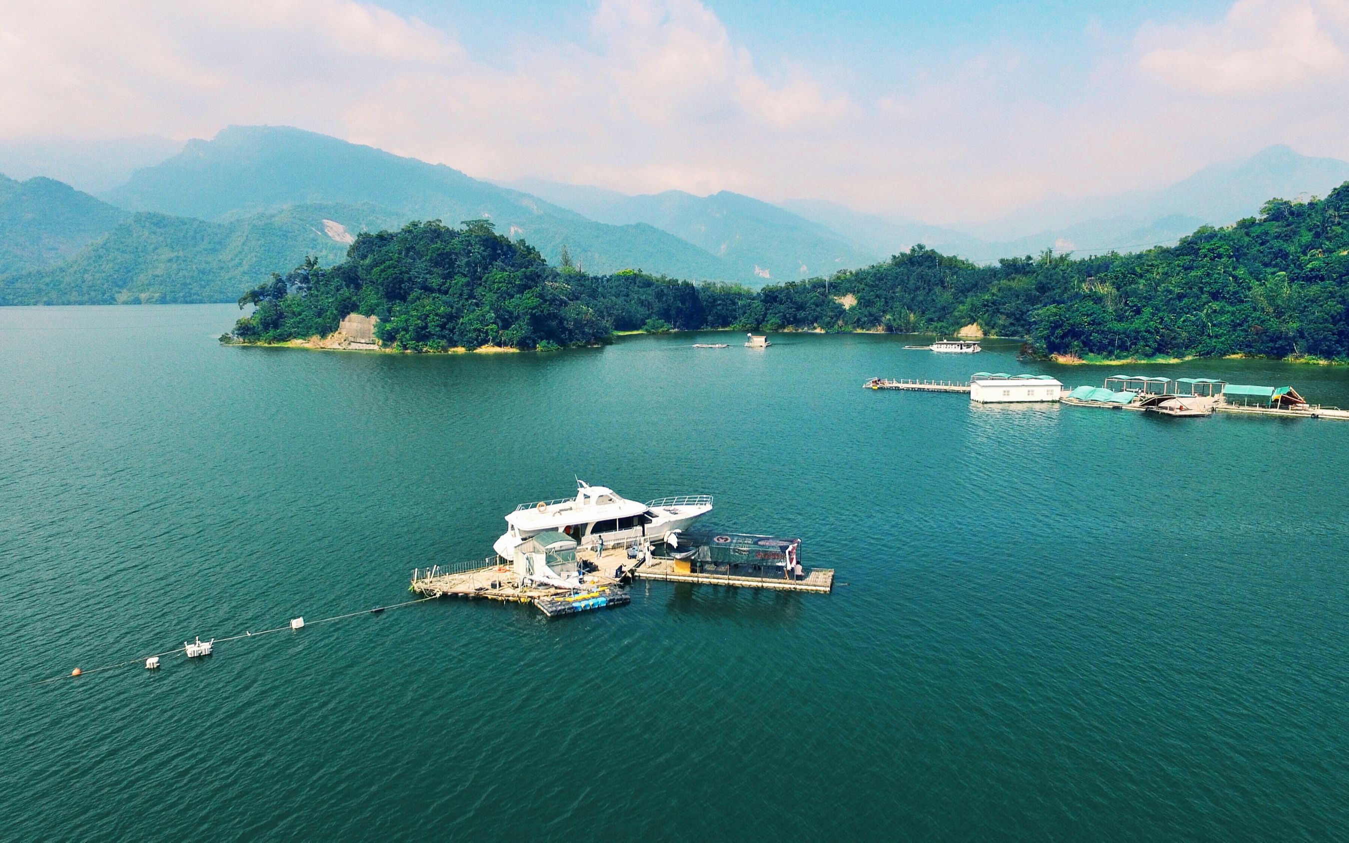 [图]鸟瞰台湾美景，悦享动感歌声—《2035去台湾》激情DJ版