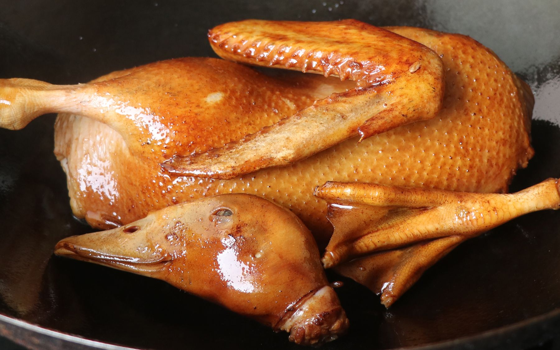 酸梅鸭的做法,鸭肉香嫩爽滑,老广们就好这一口