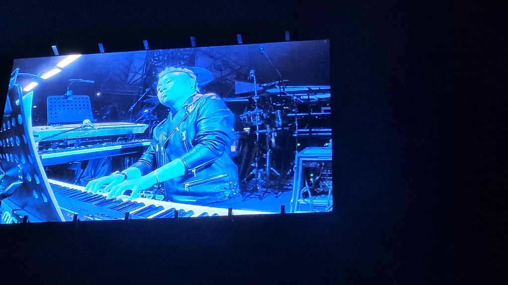 12.3 华晨宇火星演唱会键盘手solo