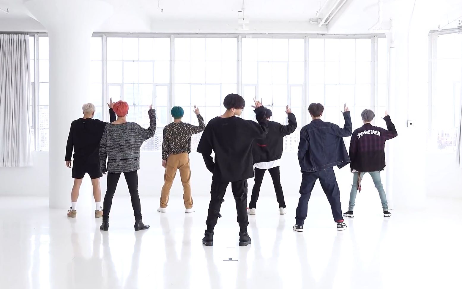 btsredvelvet夏日男团bts新曲umpahumpah练习室公开大概是最踩点的