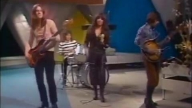 伊藤美来 Shocking Blue 生日live片段 哔哩哔哩 つロ干杯 Bilibili