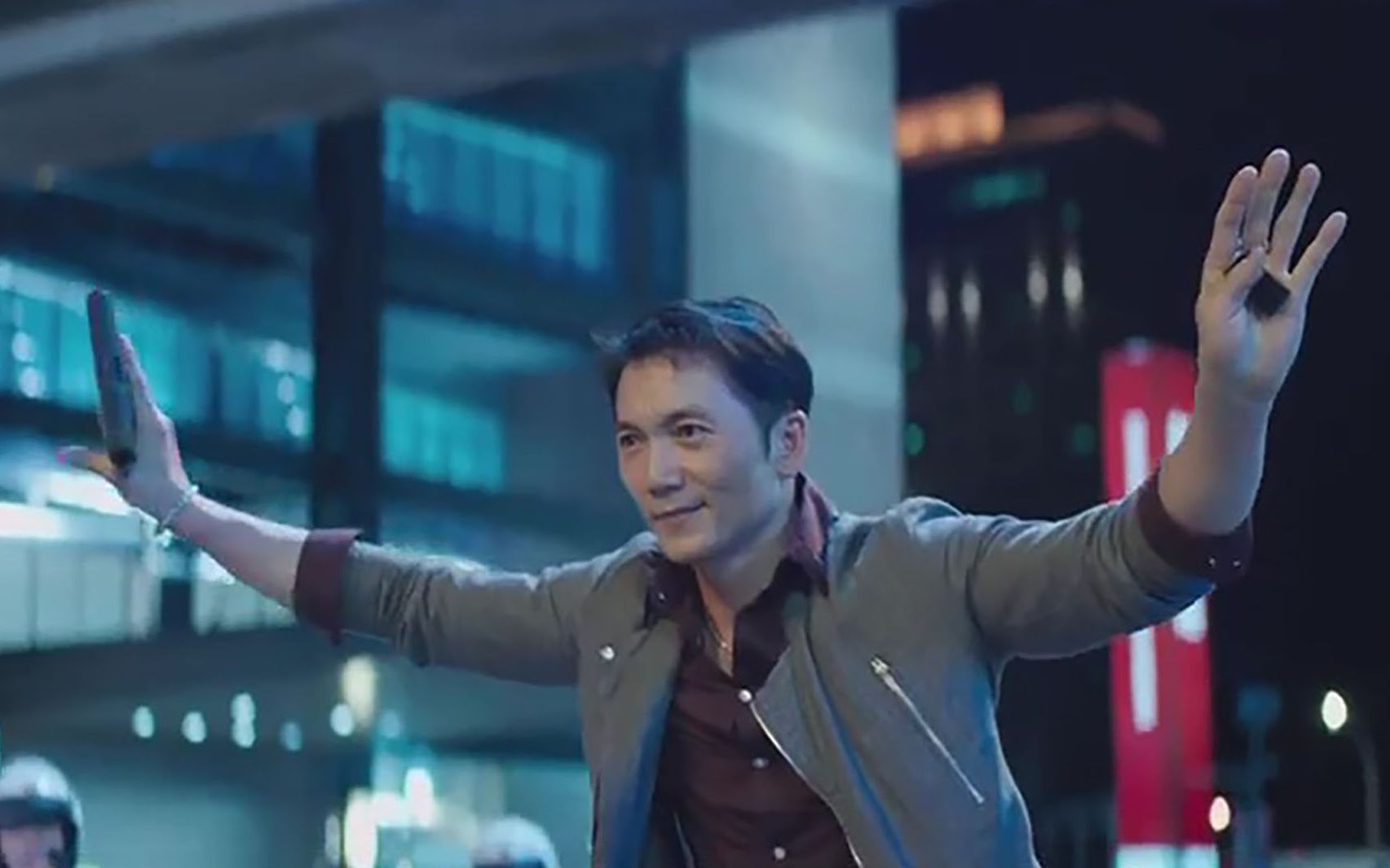 电影角头:为了强大进入监狱学习本领,出狱后涅槃重生王者再起!