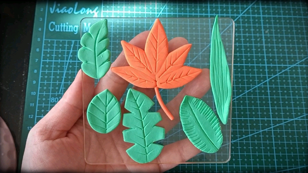 分享几种简单的粘土叶子的做法