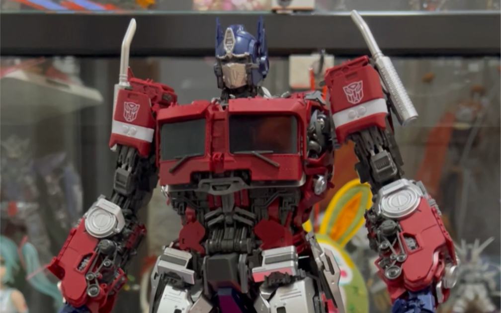 圣斯基擎天柱拼装模型完工,第一次和儿子一起拼模型,纪念