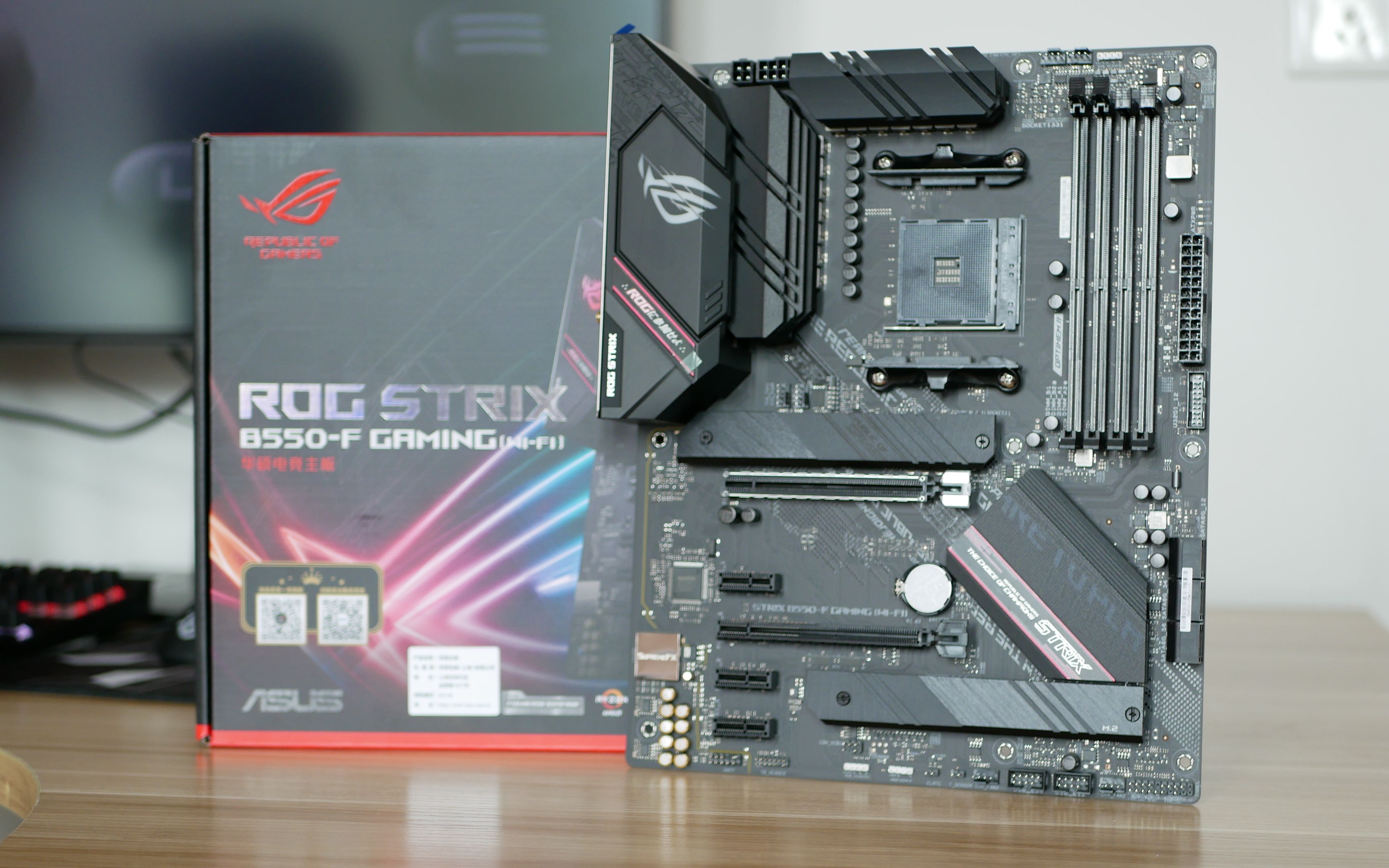 rog b550-f gaming-wifi 主板开箱 & pci-e通道详解_哔哩哔哩 (゜-゜)