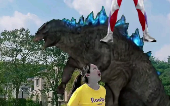 黑化的姐姐把奥特曼吃了!