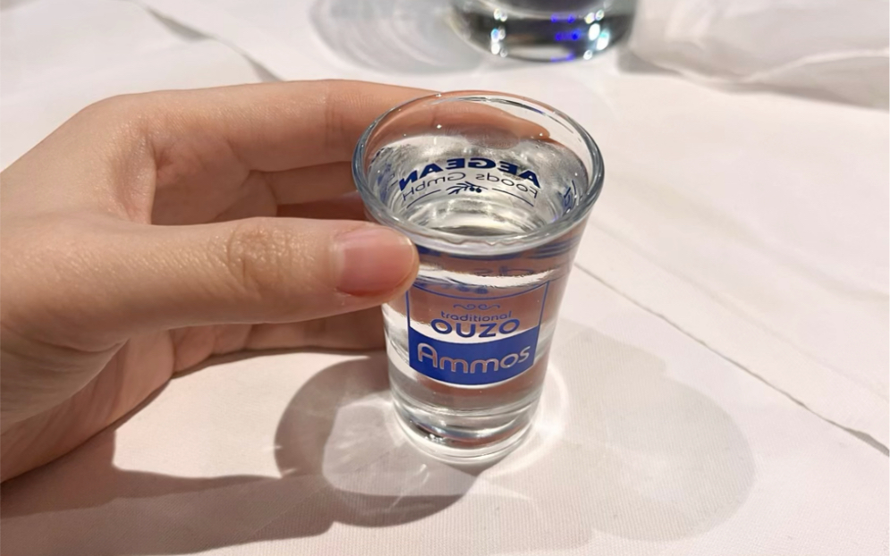 希腊茴香酒ouzo终于一口闷