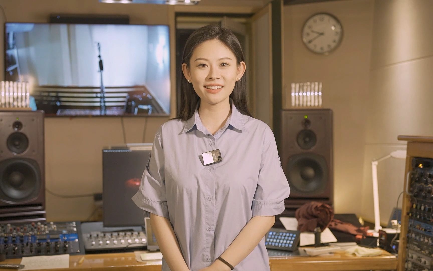 女高音朱正怀携《热爱》接受采访,任卫新词,栾凯曲