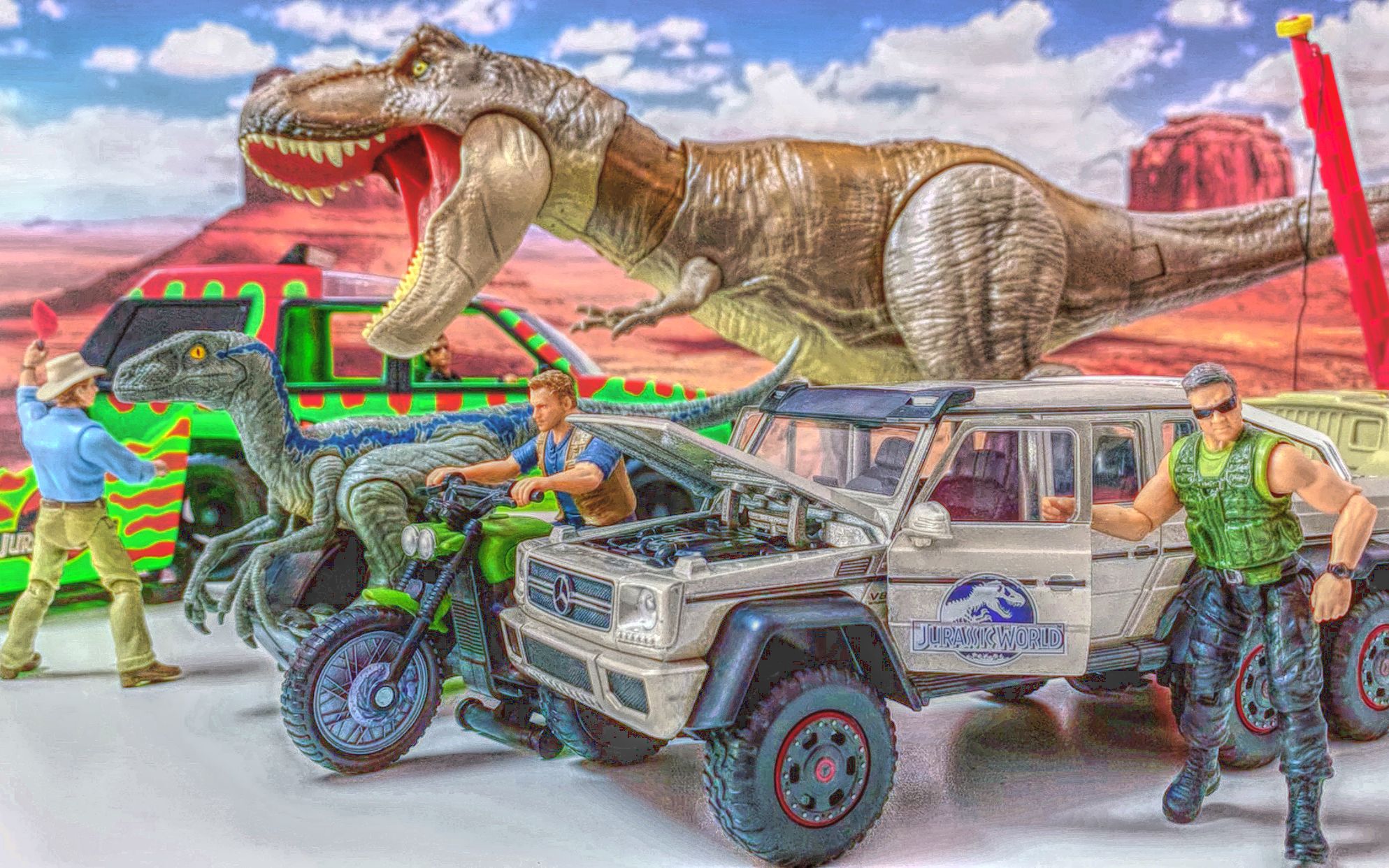 侏罗纪世界超大合金奔驰g级amg越野车拆箱侏罗纪公园恐龙霸王龙_哔哩