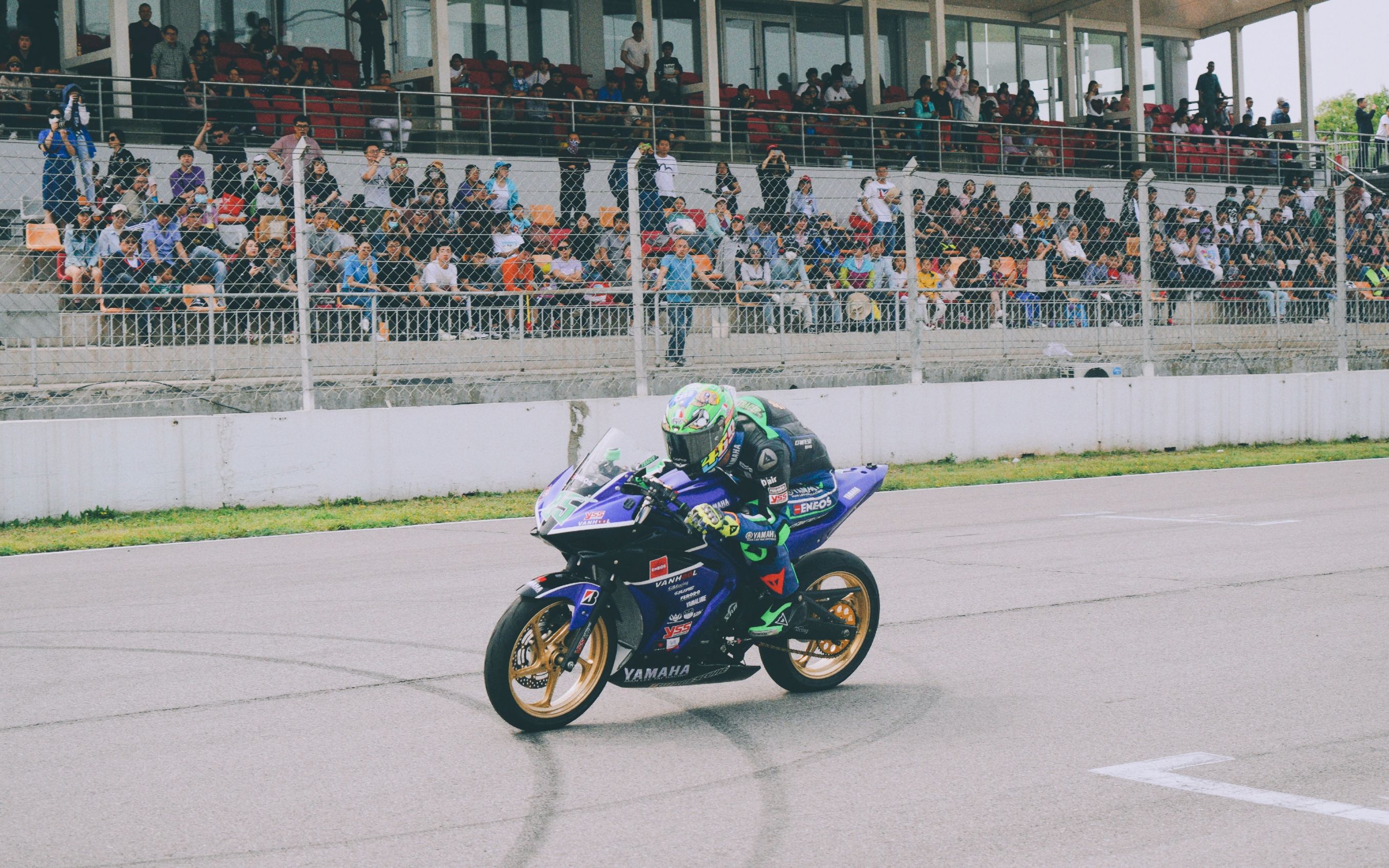 王一博1905032019gpgp金港大奖赛tracer85全程cut