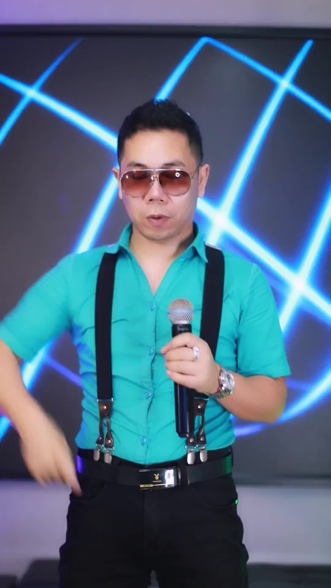 正云翻唱无情的谎言经典老歌原唱庄学忠很喜欢的一首歌送给大家