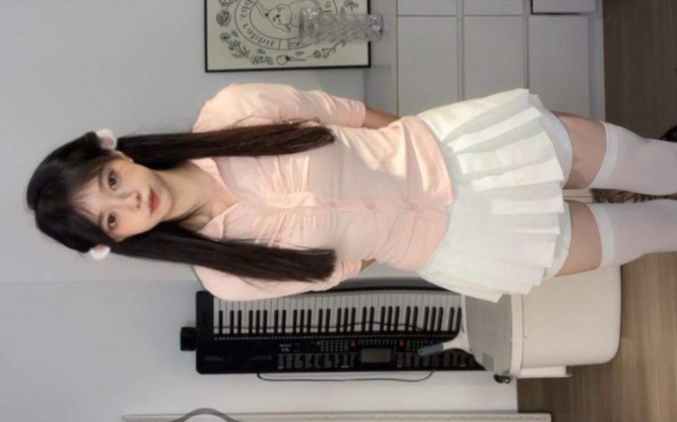 抖音舞蹈清纯小姐姐(第一个视频豆豆