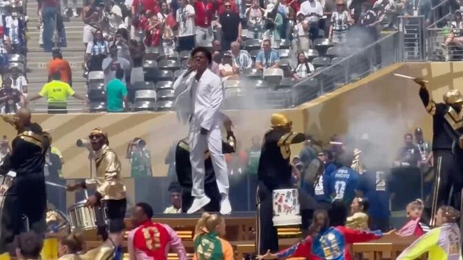 4年前我还住在我妈家里，现在我21岁，站上了世界杯闭幕式的舞台，相信自己，你可以做到！