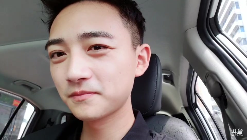 国民大舅哥直播录像2019-08-07 14时19分--15时25分 一日情侣