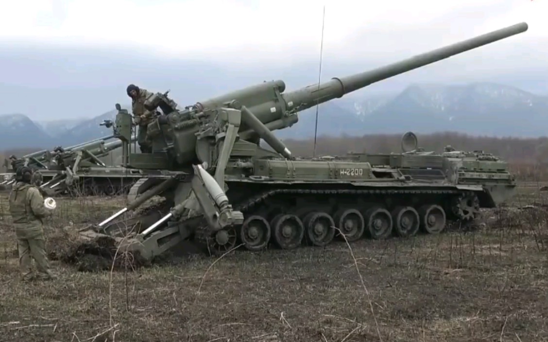 【口径即正义】俄罗斯2s7"牡丹花"203mm自行火炮与2s4"郁金香"240mm