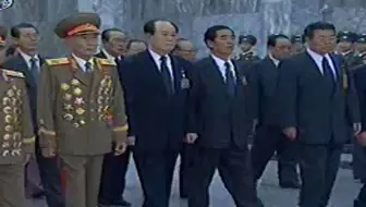 2003年朝鲜党政军瞻仰锦绣山