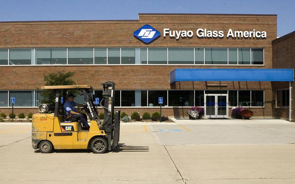 《美国工厂》:一家工厂 两个世界