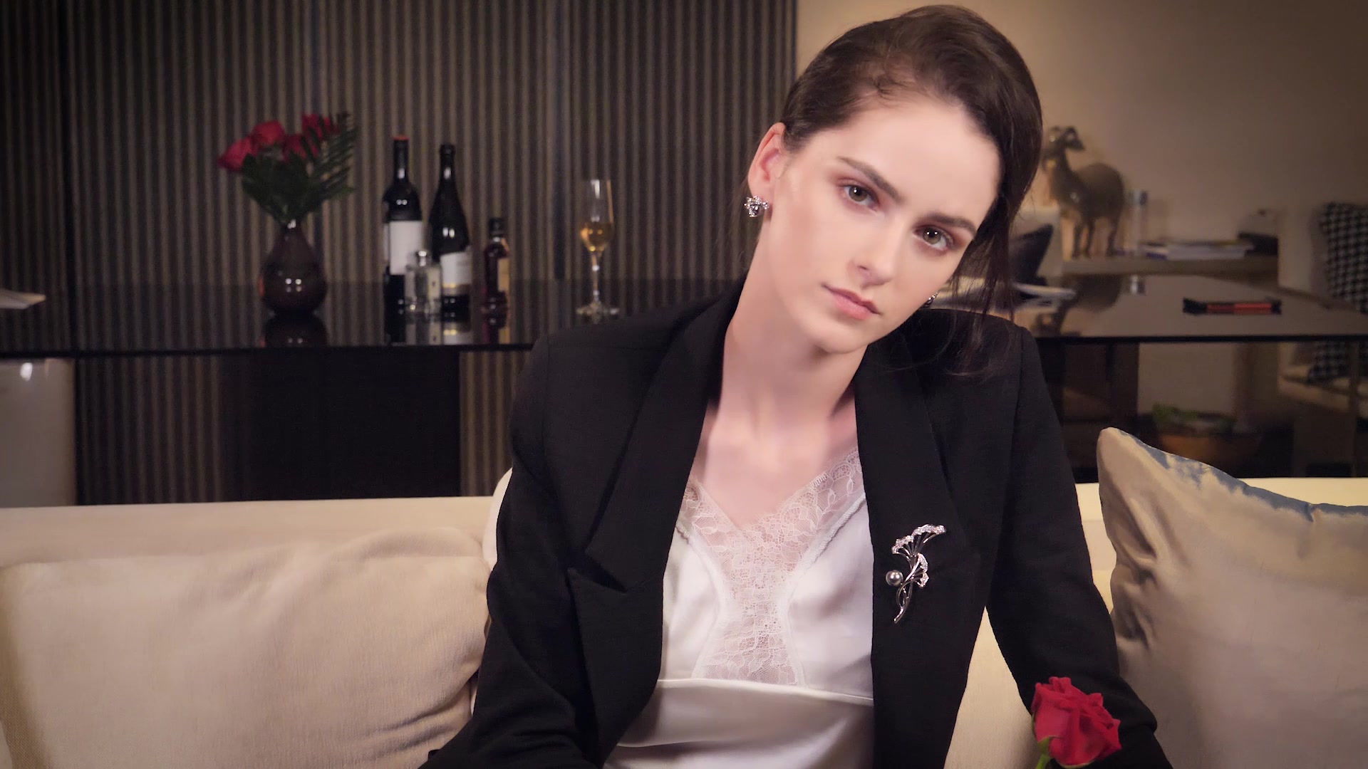 eternellerasine外模饰品高清版_哔哩哔哩 (゜-゜)つロ 干杯~-bili