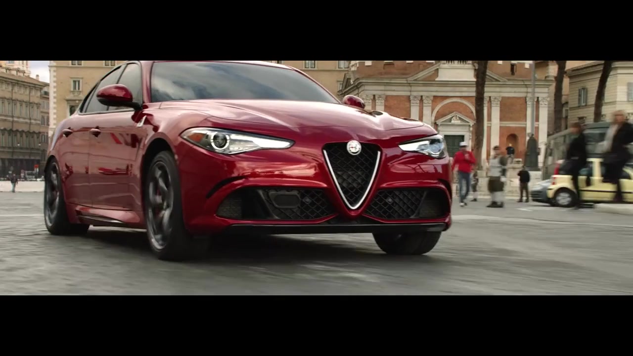 阿尔法ⷧ𝗥짂𗮐Š朱丽娅四叶草(alfa romeo giulia QV)哔哩哔哩bilibili