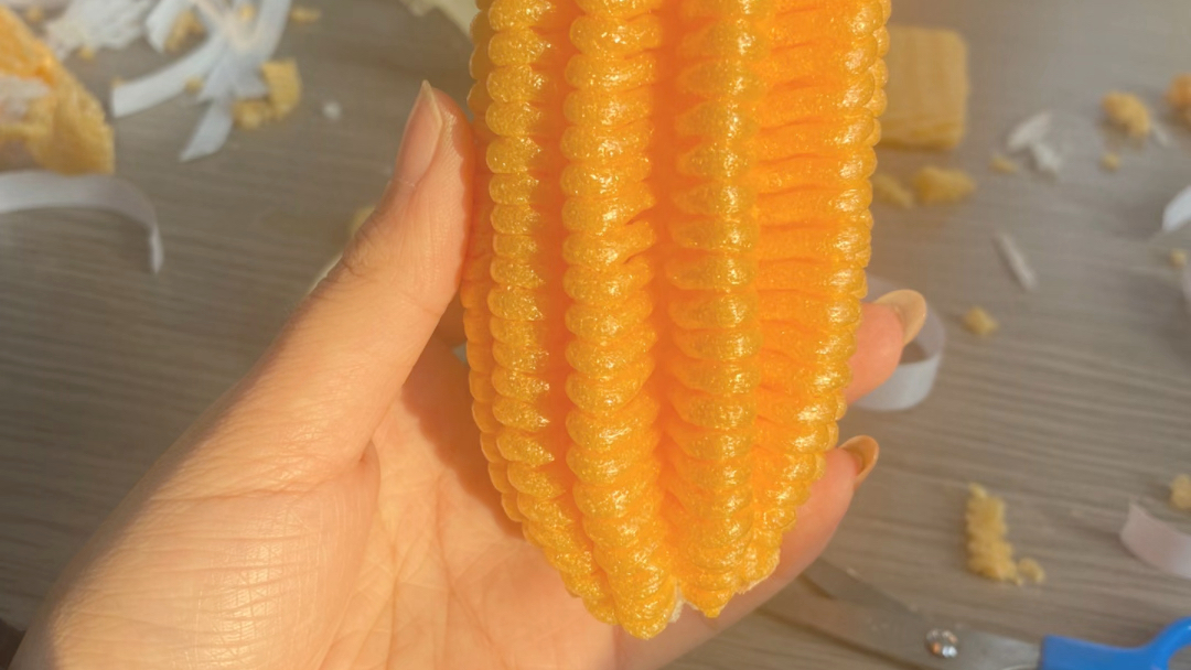 废物利用,泡沫网制作玉米