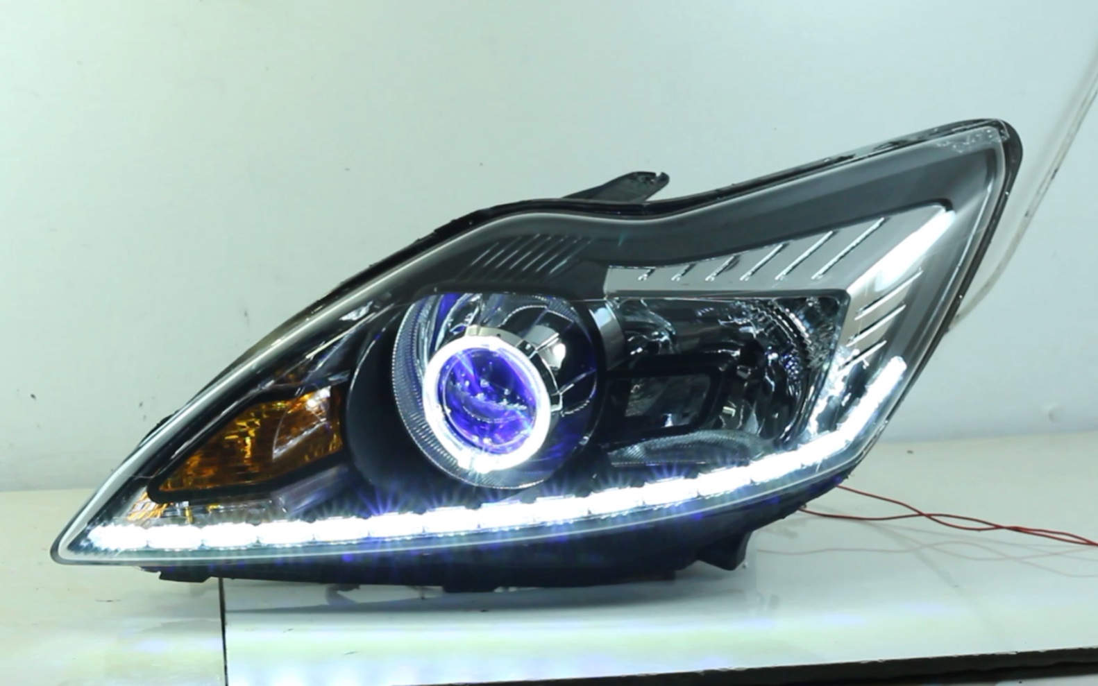 适用于09-14款经典福克斯大灯总成改装led双光透镜日行灯