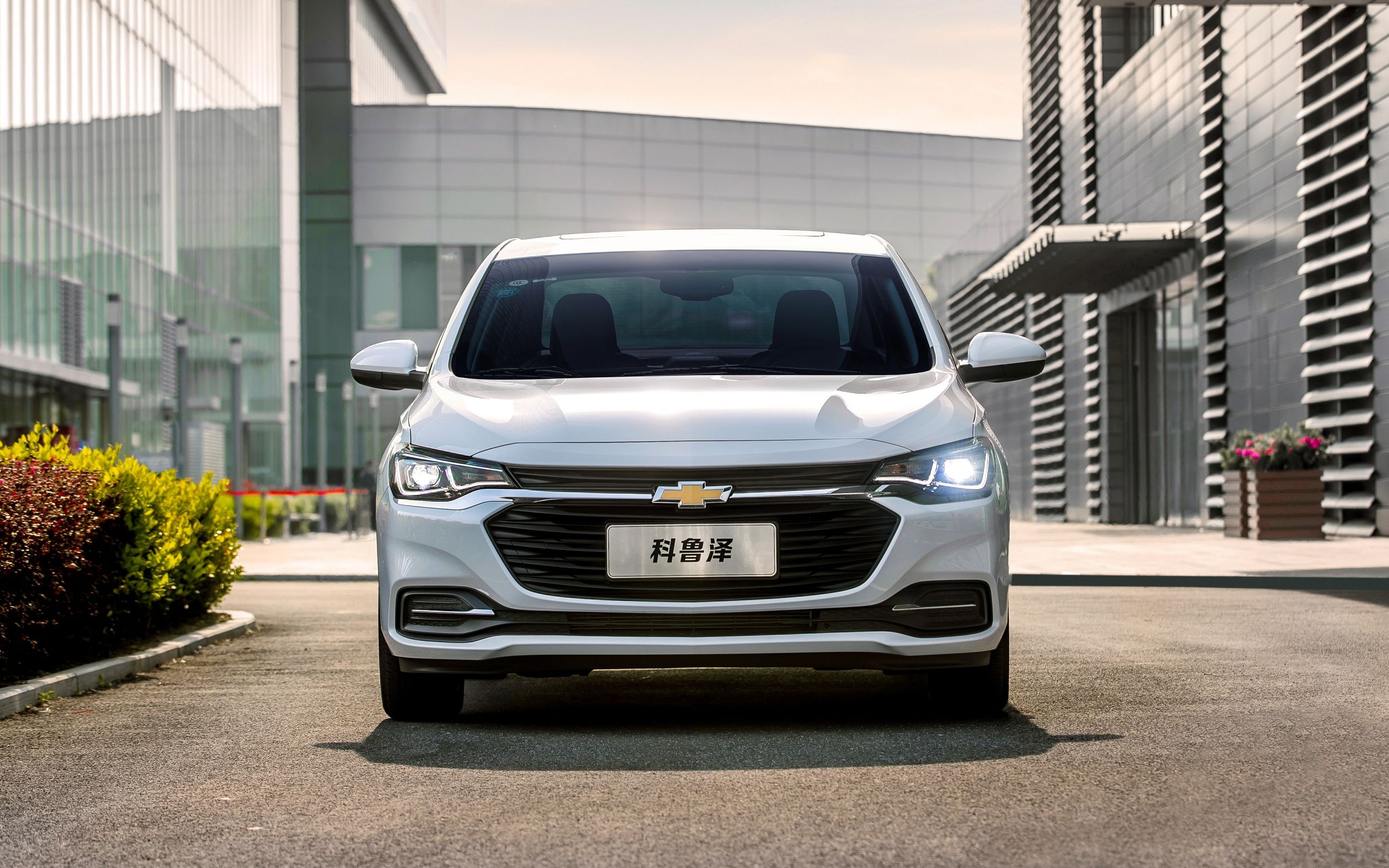 雪佛兰科鲁泽尝鲜48v轻混驾驶更平顺油耗降至53l100km