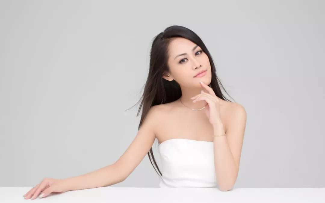 原唱音乐人梦然 刷屏全网的热曲「野花,少年」晨鸢互娱