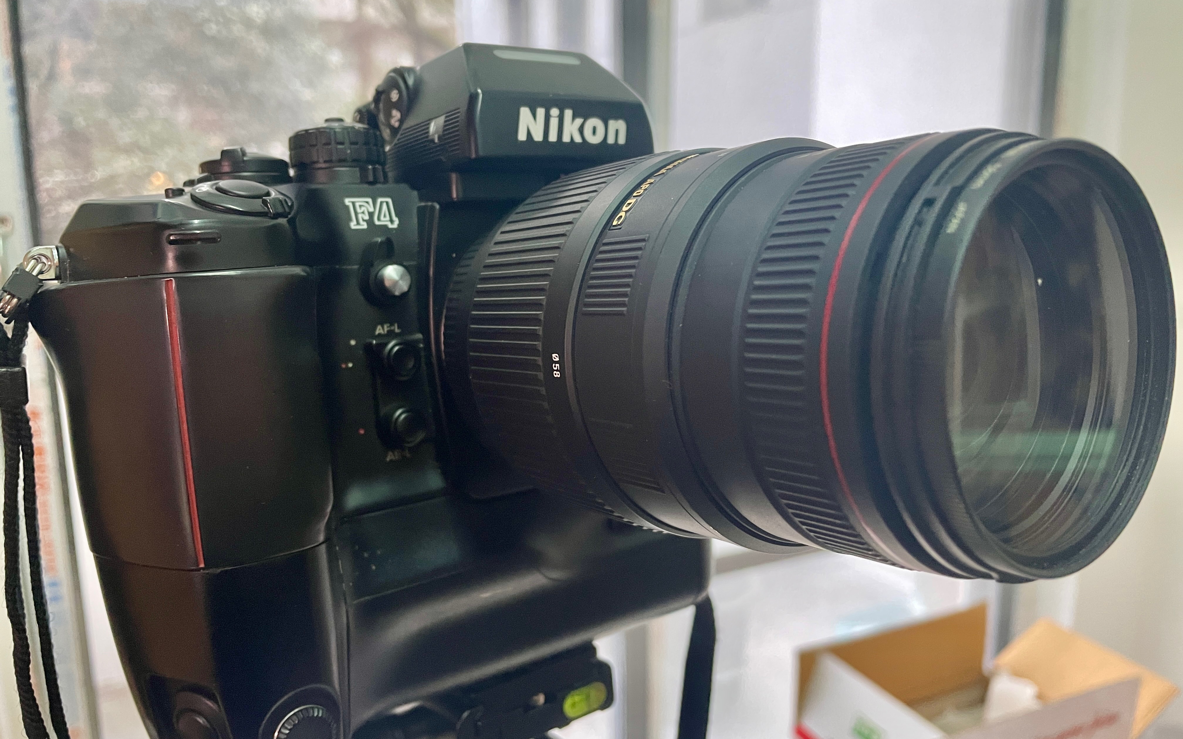 尼康f4e暴力快门或为史上最激情开箱