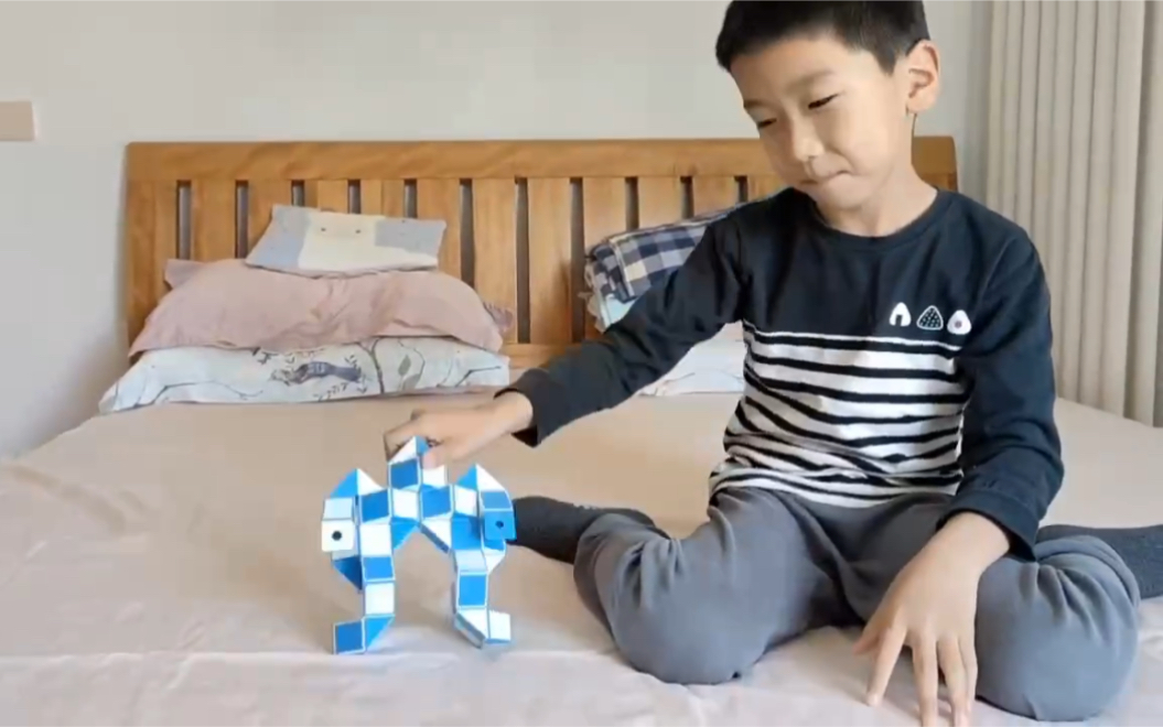 72节魔尺变机器人