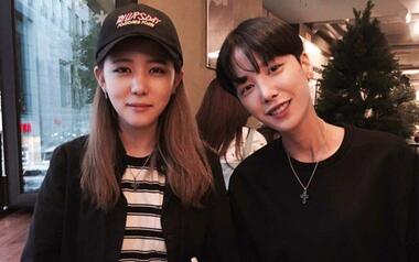 韩国情侣李荷娜金景恩日常