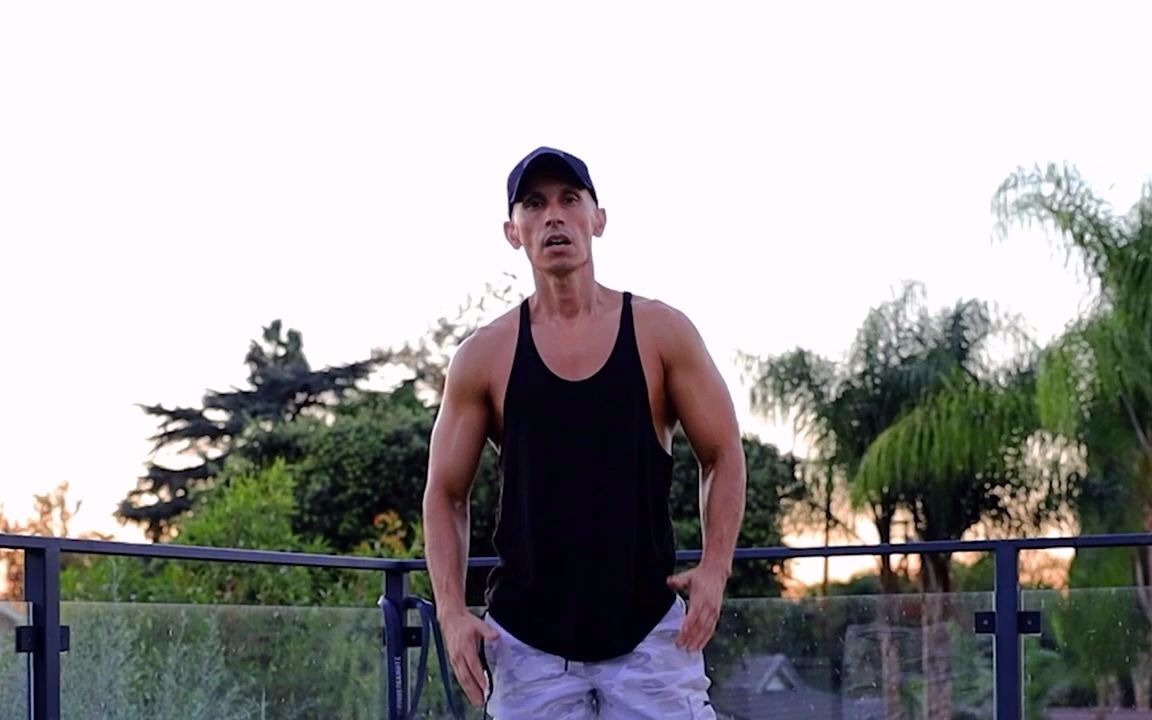 中字街健大佬frank的阻力带上半身训练